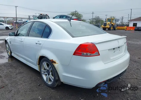 2008 Pontiac G8 z USA, uszkodzony, nr VIN 6G2ER57738L122199